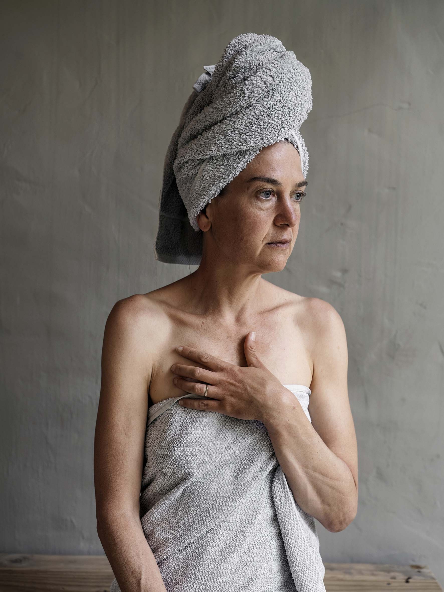 Pieter Hugo - Tamsyn after her shower, Nature’s Valley, 2021