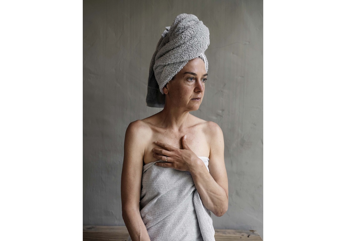Pieter Hugo - Tamsyn after her shower, Nature’s Valley, 2021